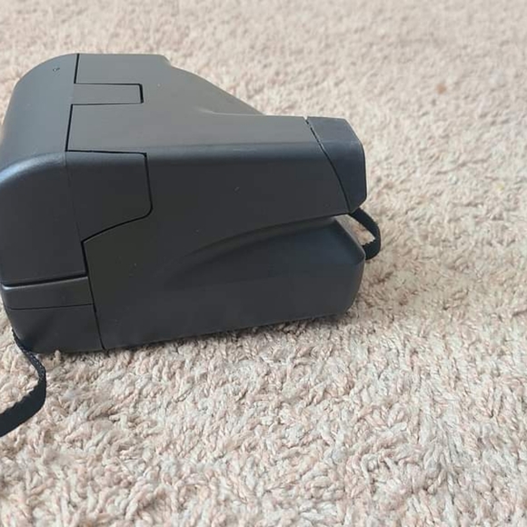 Polaroid One Step Camera + 16 color film photos - Picture 5 of 6